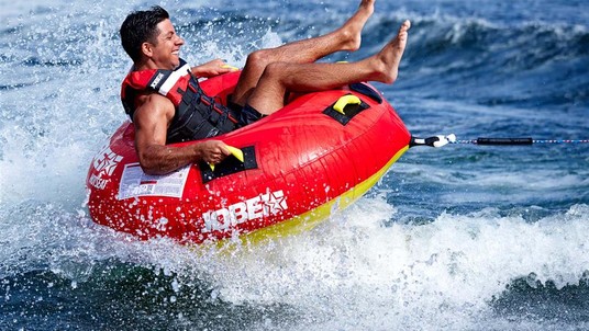 hot seat and giant (1 and 3 person)