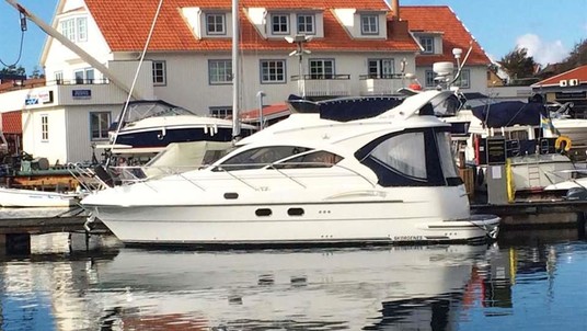 Skorgenes 335 sonic flybridge