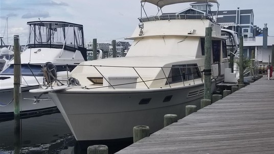 Pacemaker 46 flush deck motor yacht