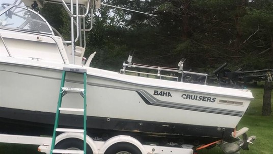 Baha cruisers fisherman 240 wac