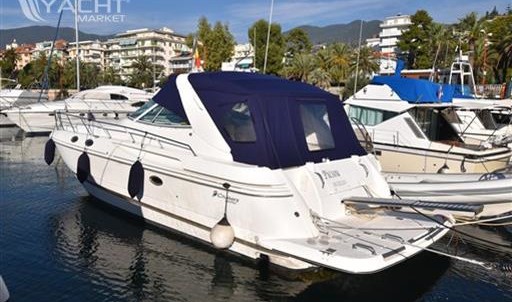 Cruisers yachts 3870 express
