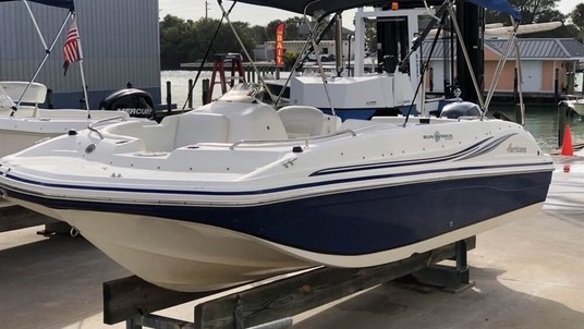 Hurricane 188 sun deck