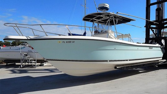 Pursuit 2870 center console