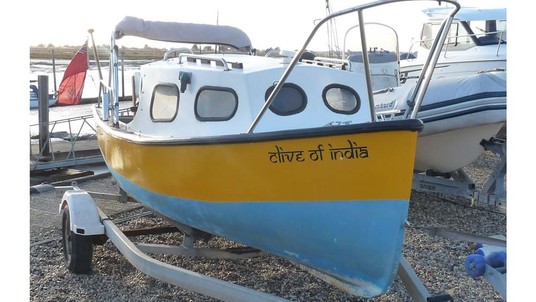 Traditional 16ft fishing boat
