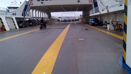 Double ended ro/pax ferry