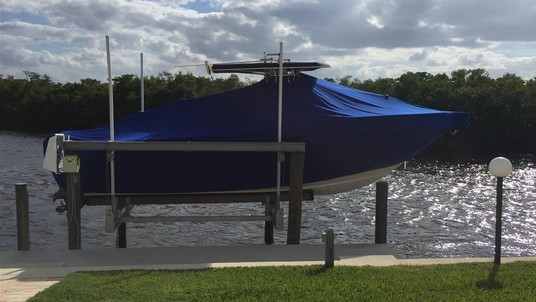 Century 2900 center console