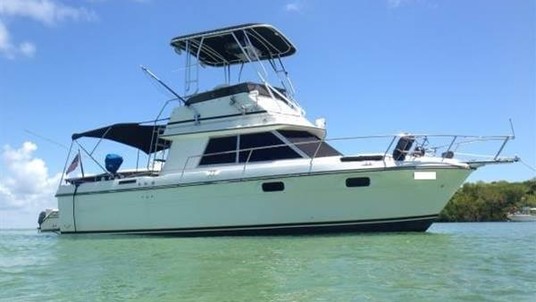 Cruisers yachts 298 villa vee