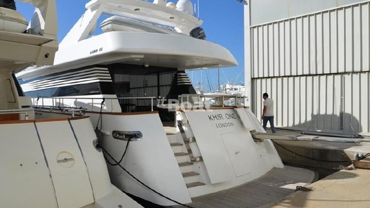 Cantieri di Pisa Akhir 85