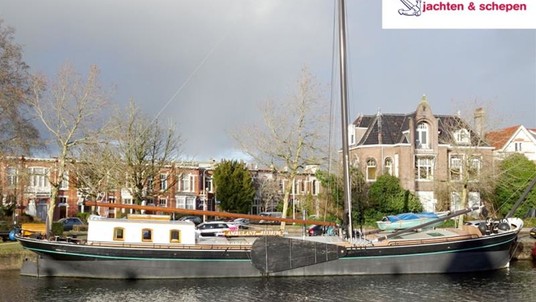 Sailing clipper ambulant with triwv