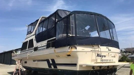 Holiday mansion coastal commander