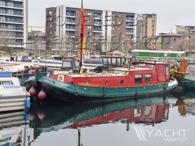 Dutch barge 15m with london mooring