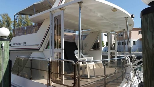 President 425 sun deck