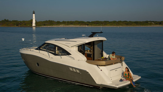 Carver C37 Coupe