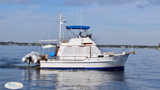 Island gypsy 32 sedan