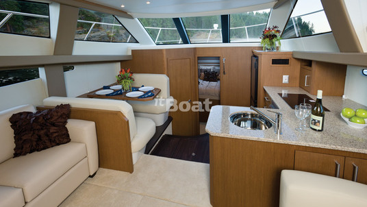 Carver 41 Cockpit Motor Yacht