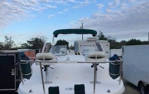 Splendor 240 cuddy cabin