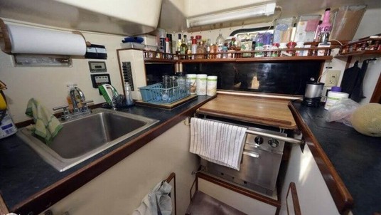 Morgan 33 out island