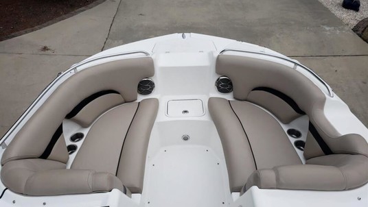 Hurricane 2200 sundeck