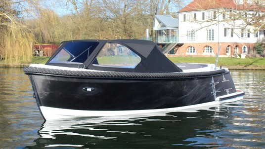 Corsiva 595 tender - carbon edition
