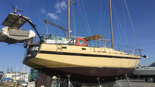 Bruce roberts offshore 44