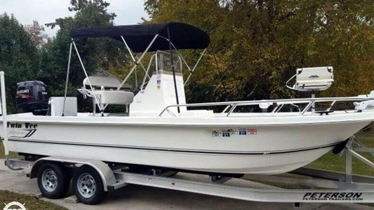 Twin vee 22 bay cat