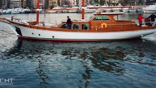 Custom clipper schooner