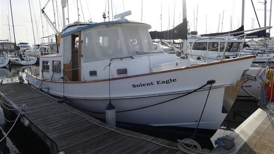 Transpacific marine co ltd transpac eagle 32 pilothouse