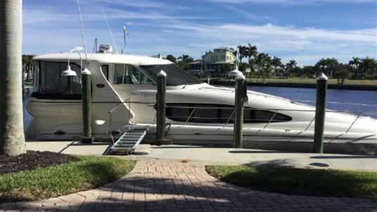 Sea ray 480 motor yacht