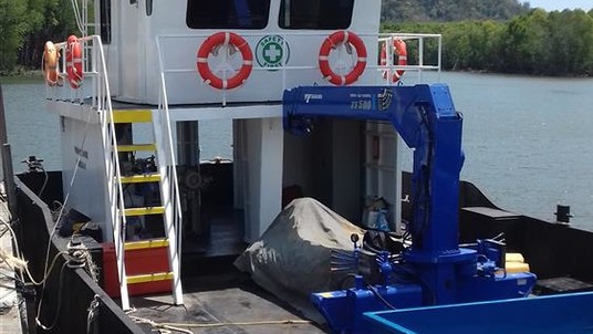 Trang marine cargo barge