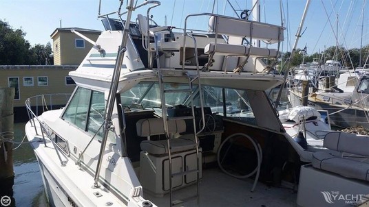Sea ray 340 sport fish