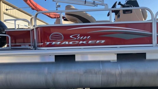 Sun tracker bass buggy 18