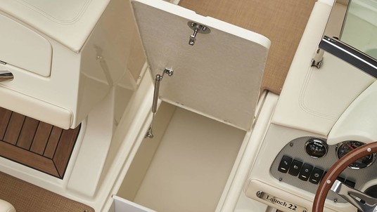 Chris-Craft Launch 23