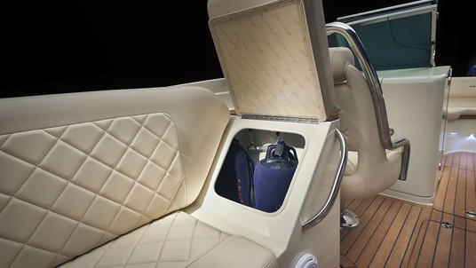 Chris-Craft Launch 27