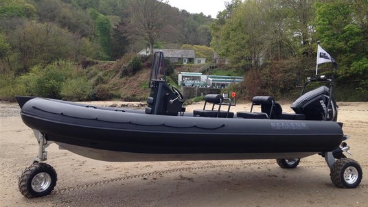 Sealegs 7.1m rib