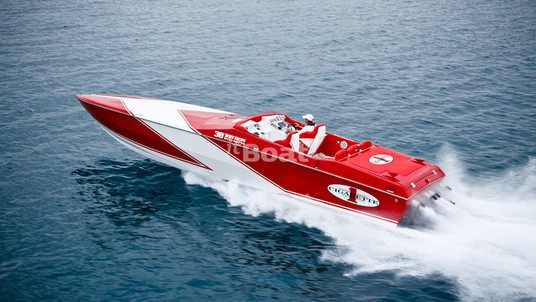 Cigarette 38' Top Gun