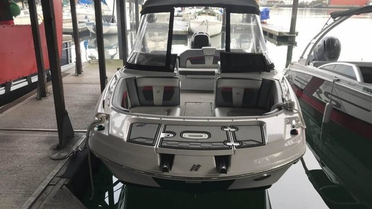 Four winns hd 220 ob ss