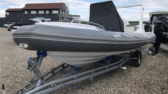 Piranha p650 rib