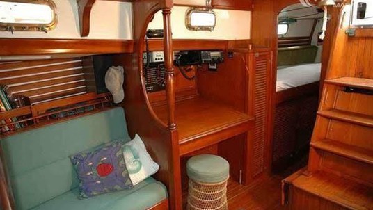 Vagabond 42 center cockpit