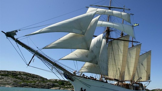 Topsail schooner