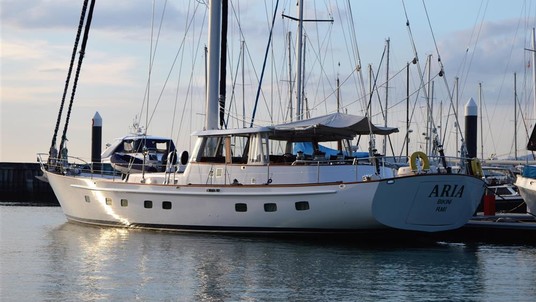 Palmer johnson cruising sailboat