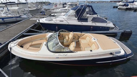 Chris-Craft launch 20 bowrider