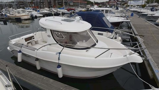 Arvor 215