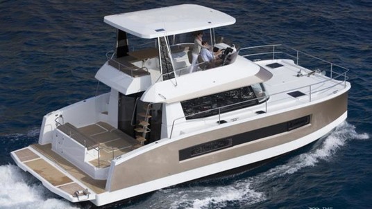 Fountaine pajot 37