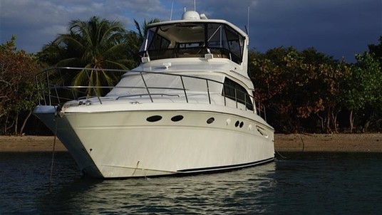 Sea ray 480 sedan bridge