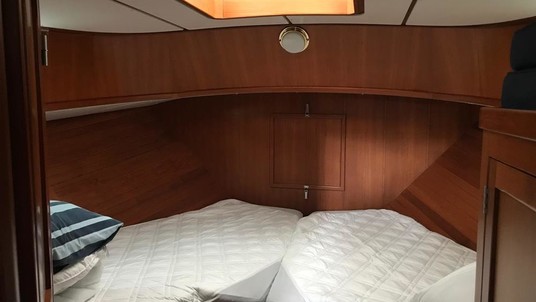 Nelson 42 mkii aft cabin