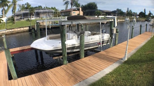 Hurricane 201 sundeck sport