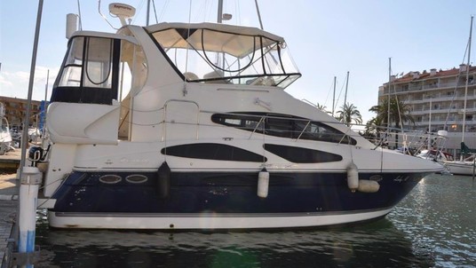 Cruisers yachts 395