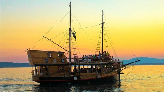 Ladjedelnica piran wooden sailing passenger ship