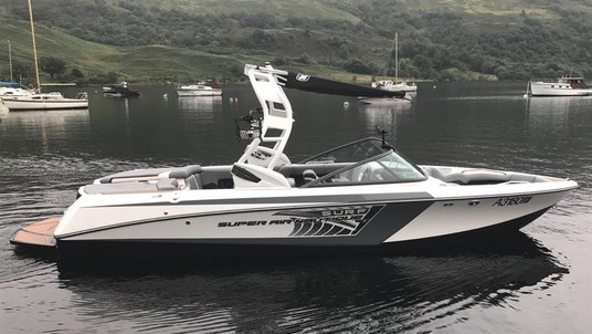 Nautique 230