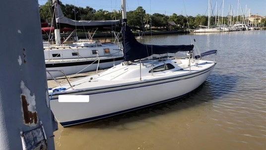Catalina capri 22